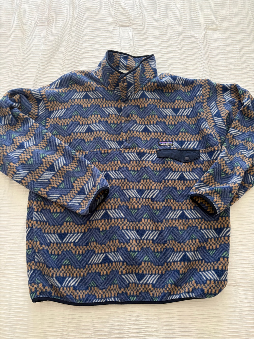Patagonia Blue and Tan Patterned Snap-T Fleece Pullover